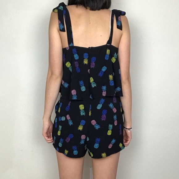 c & e pineapple romper with pockets - Picture 2 of 8